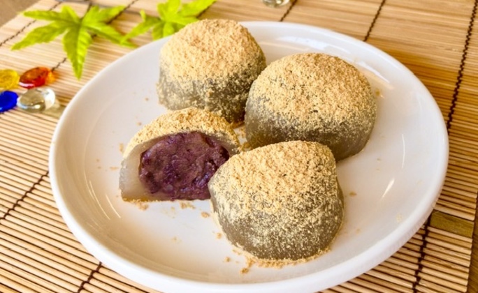 堂本製菓大師巻　ご贈答用　茅乃舎　とらや羊羮　夜の梅　久世福商店等おまとめ 竹皮包羊羹 2本入 | 株式会社 虎屋