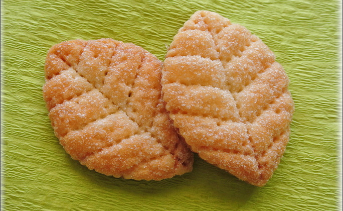 スイーツ　パイ　ひらかたリーフパイ
